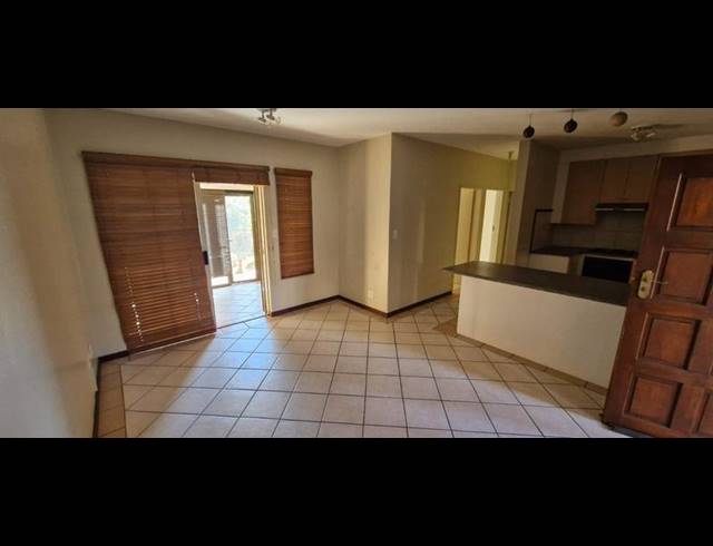 2 BEDROOM TOWNHOUSE FOR SALE IN MONAVONI